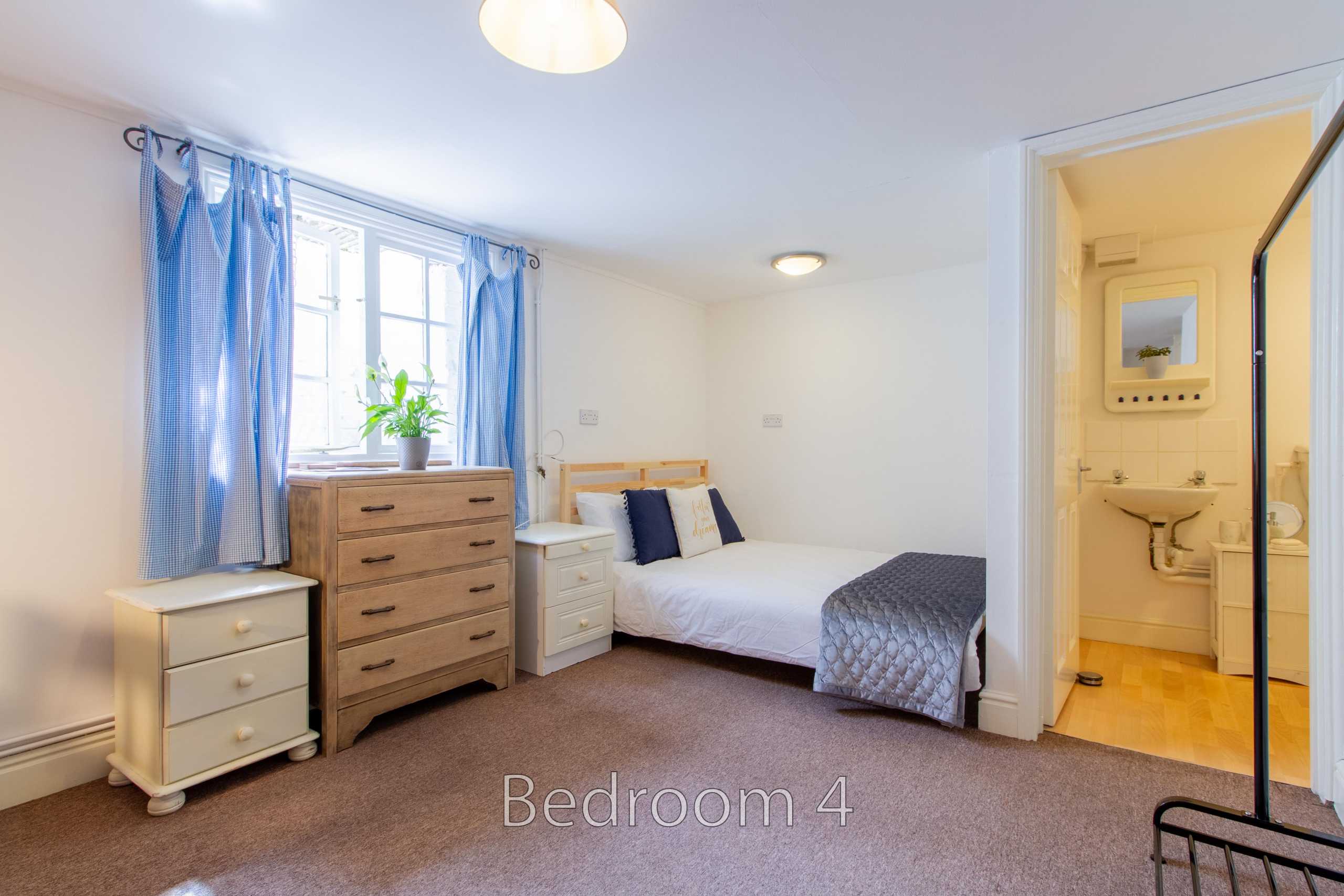 Room 4