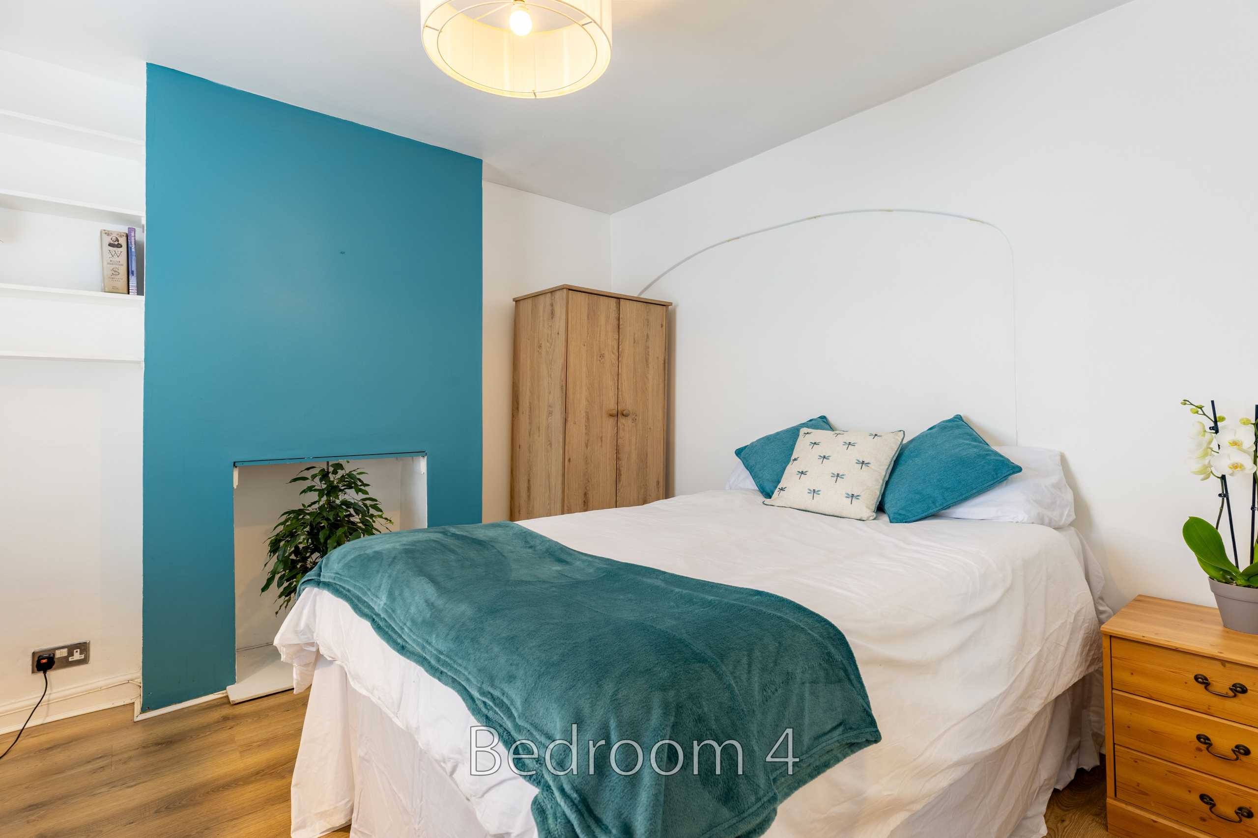 Room 4